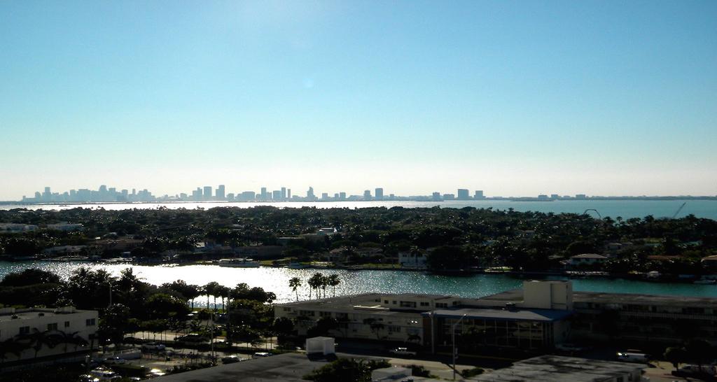 Monte Carlo Miami Suite Miami Beach Room photo