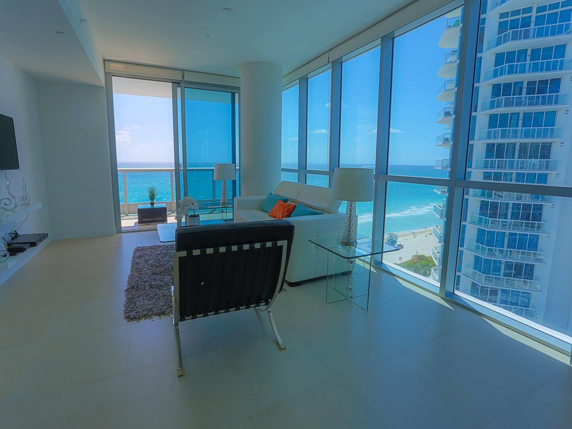 Monte Carlo Miami Suite Miami Beach Exterior photo